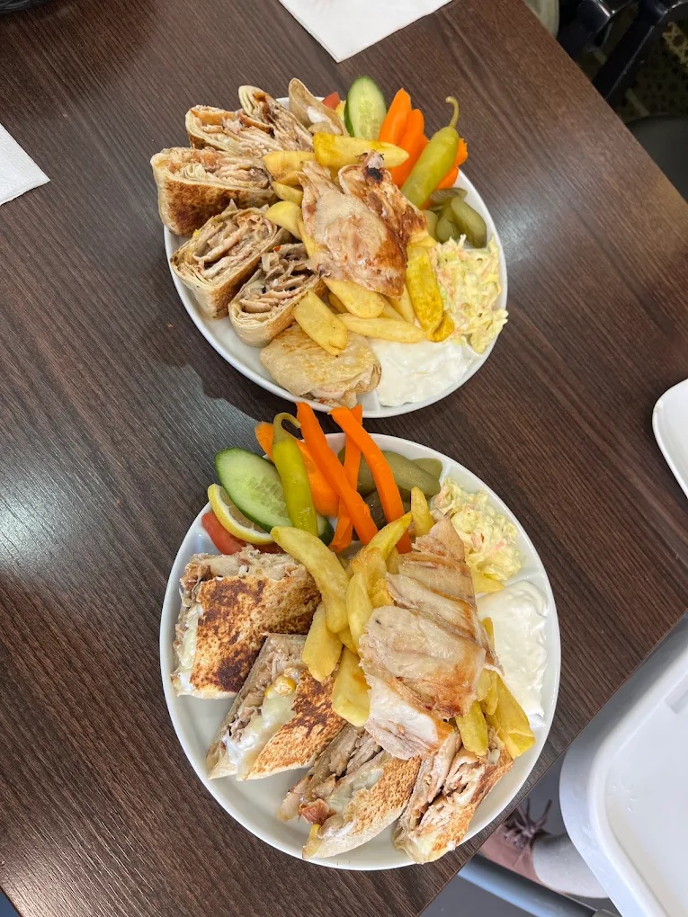 Grill mit offener Flamme — Damasco Rose, Kassel